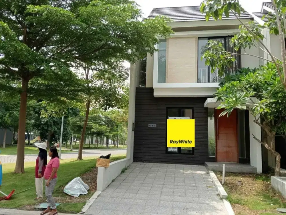 Dijual Rumah Baru 2 Lantai di North West Lake Citraland Surabaya Barat