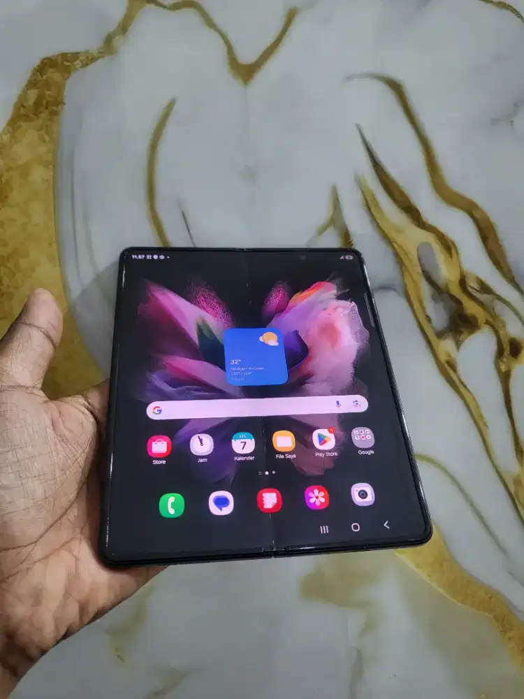 Jual Cepat Samsung Z fold 3 ram 12/256 resmi sein
