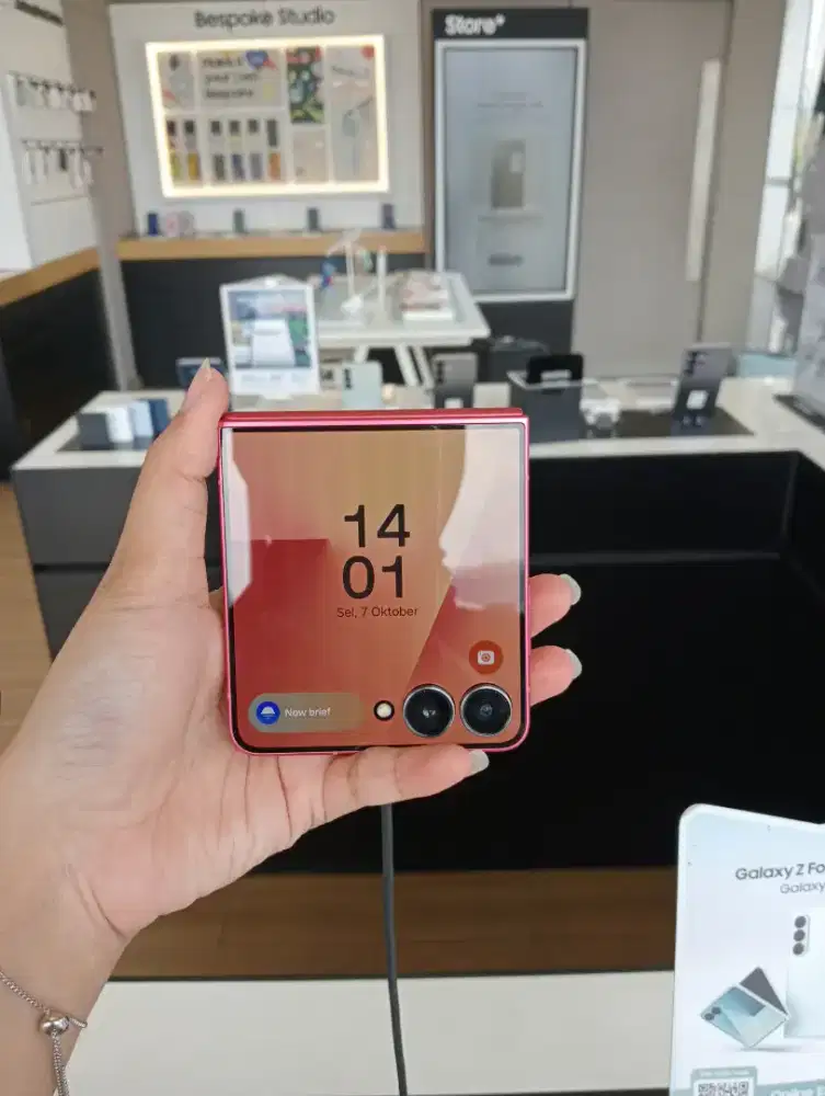 Samsung Z Flip 7 (cicilan TANPA DP) Bisa dapatkan free lainnya‼️