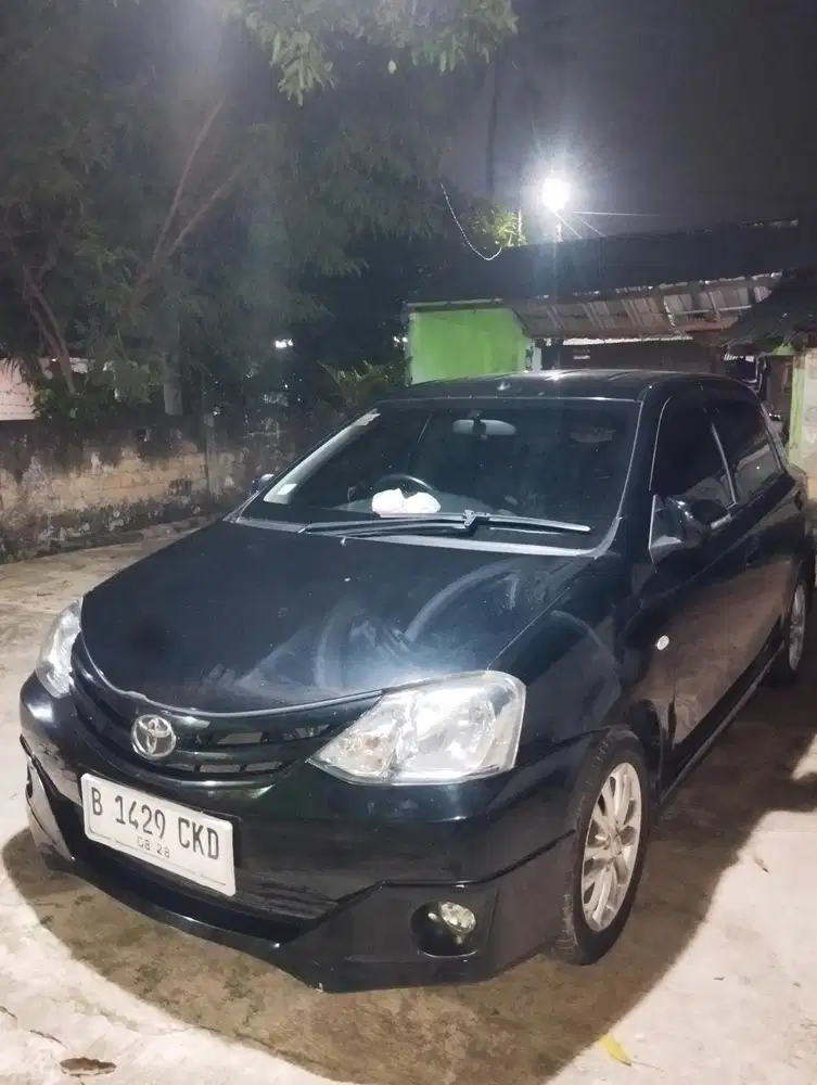 Toyota Etios Valco 2013 Bensin