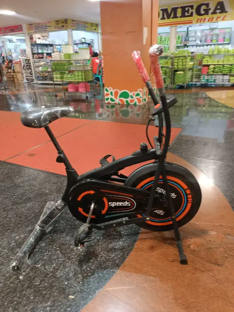 Sepeda statis tangan bisa gerak