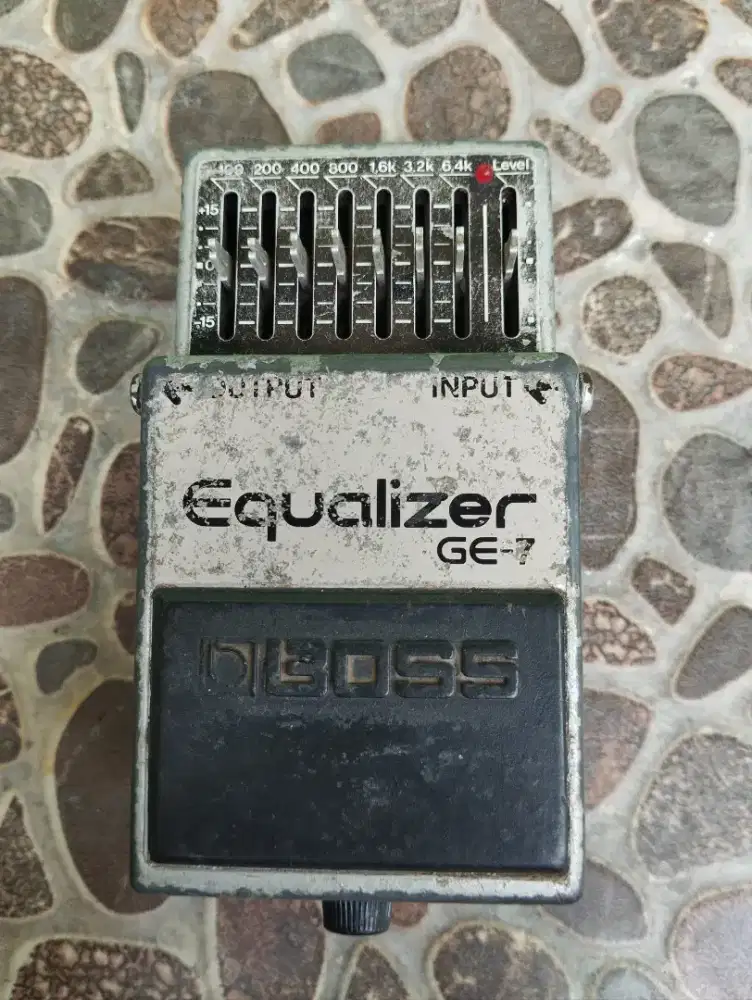 Efek Gitar Boss GE-7 Graphic Equalizer