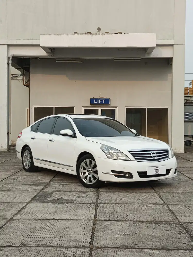 Nissan Teana 2011 Bensin