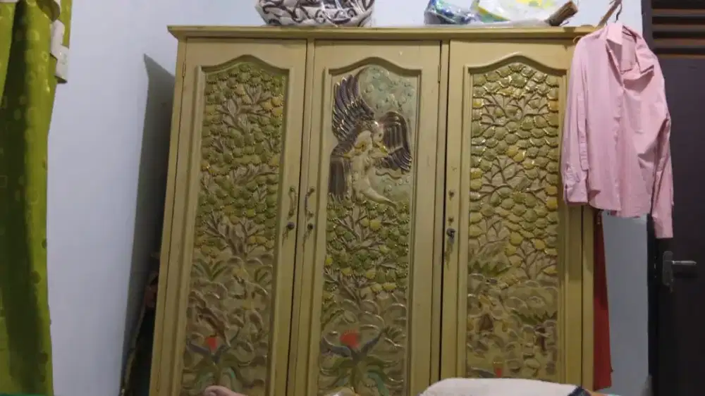 Lemari Jati dan Rangka Tempat Tidur Jati