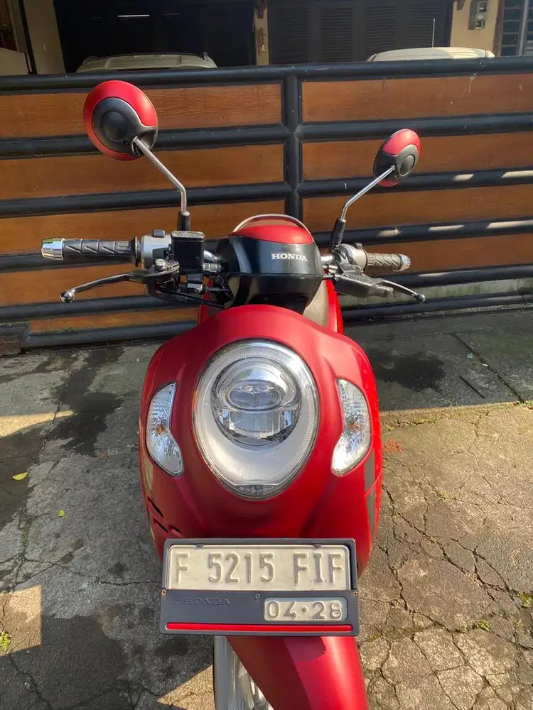 Honda Scoopy Prestige 2023  Merah Doff Bagus