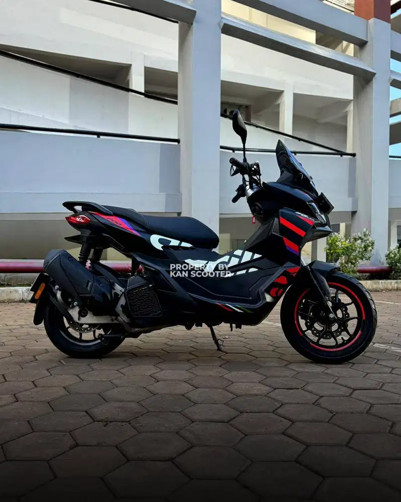 APRILIA SR GT 200 2023 BERGARANSI