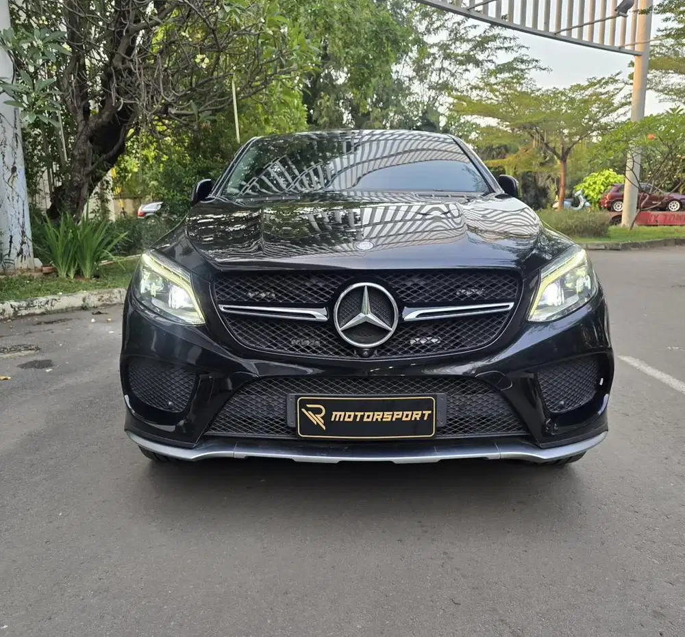 (TDP: 0) Mercedes Benz GLE450 Coupe 2015 low km mercy gle 450