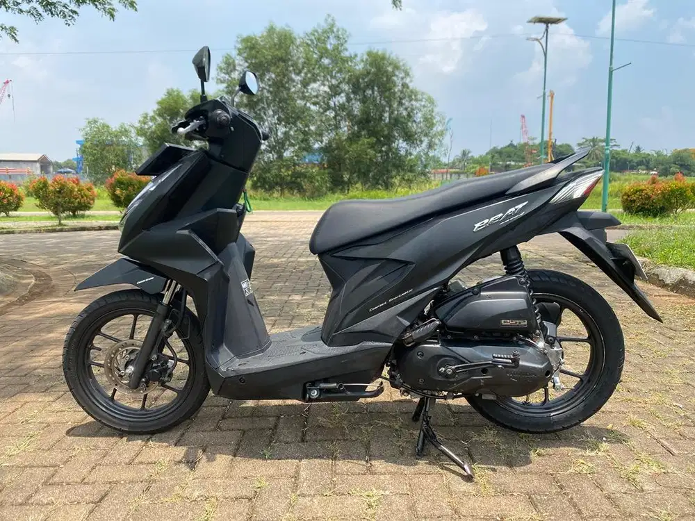 DIJUAL CEPAT HONDA BEAT DELUXE CBS ISS 2020 LOW KM ISTIMEWA !