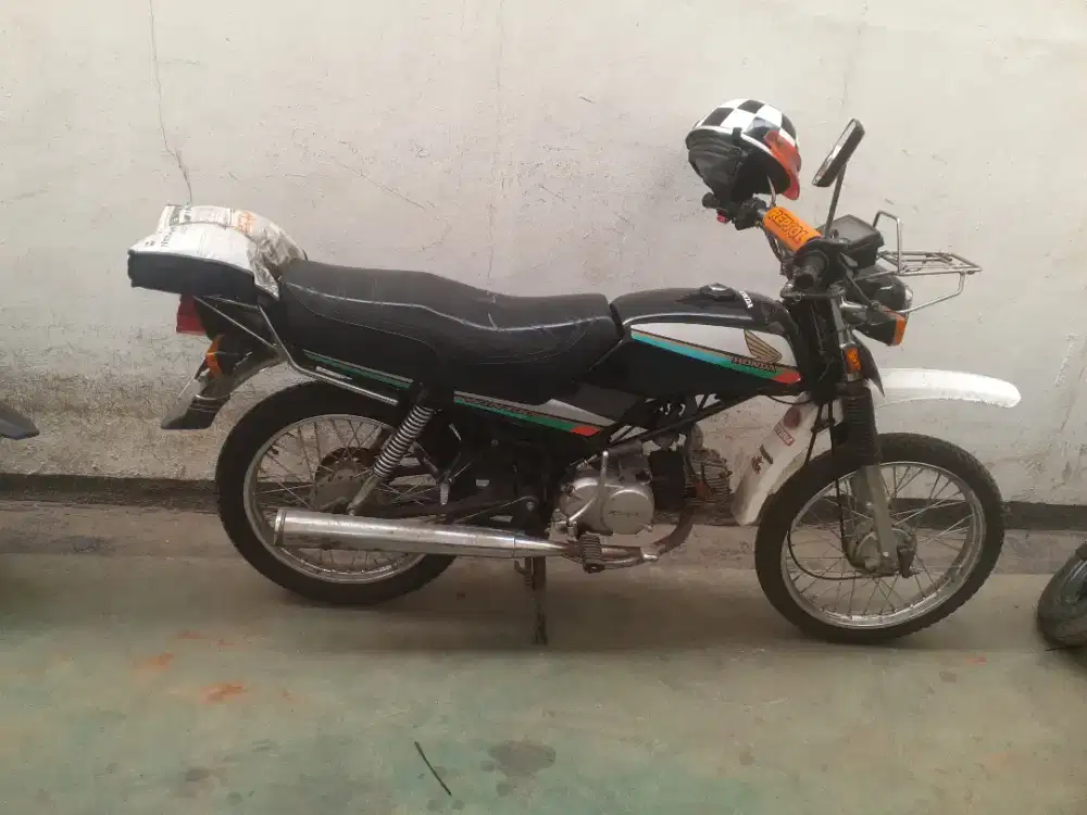 Honda Win th 200o