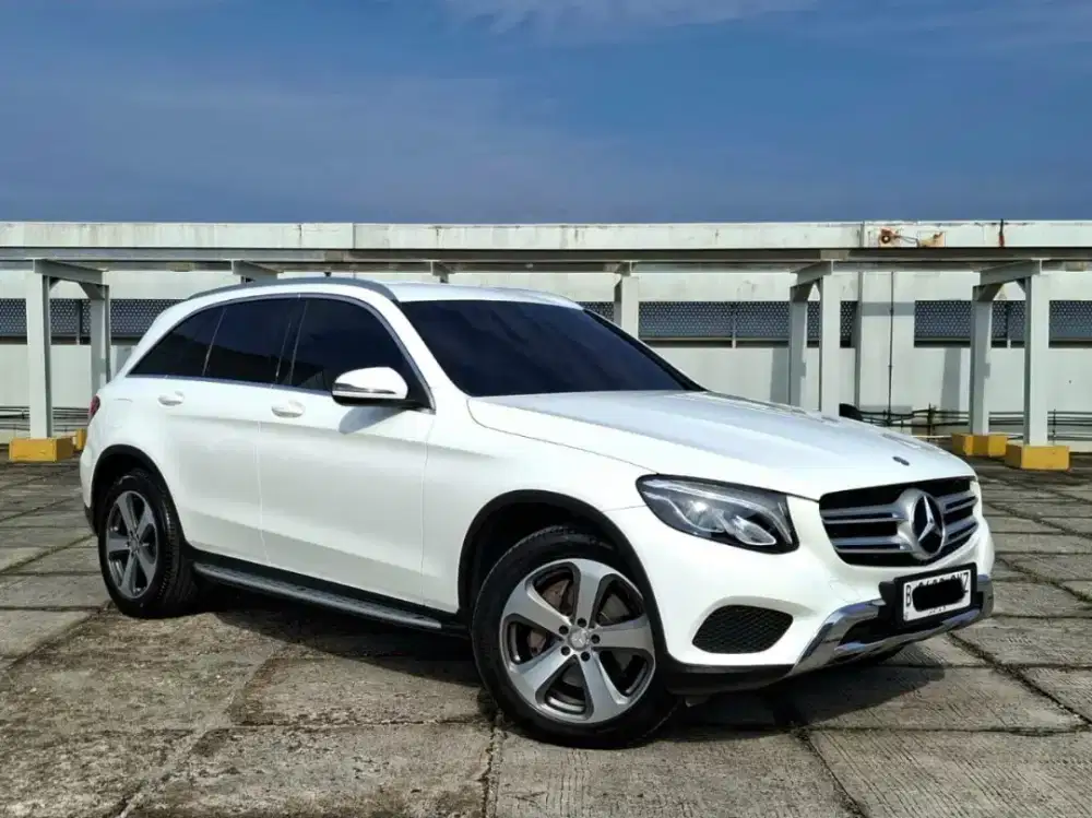 Mercedes Benz Mercy GLC250 GLC 250 Exclusive 2017 Low KM 55RB