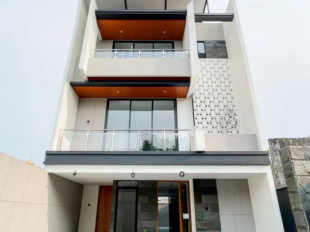Rumah Kemang - Ampera Dijual. UNIT Baru + Pool, Dalam Komplek