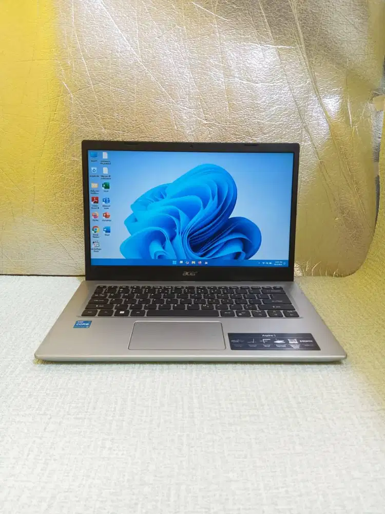 Acer Aspire 5 Core i3-1115G4 Ram 8Gb Ssd 512Gb Siap pakai