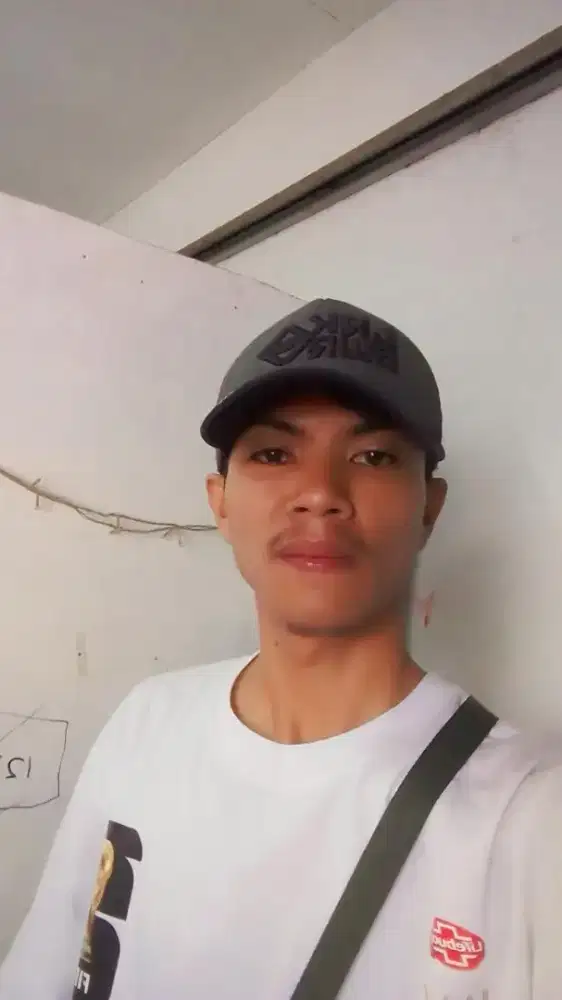 Saya lagi mencari pekerjaan