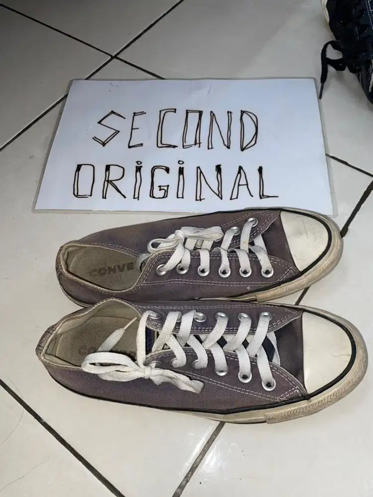 Sepatu Seken Converse
