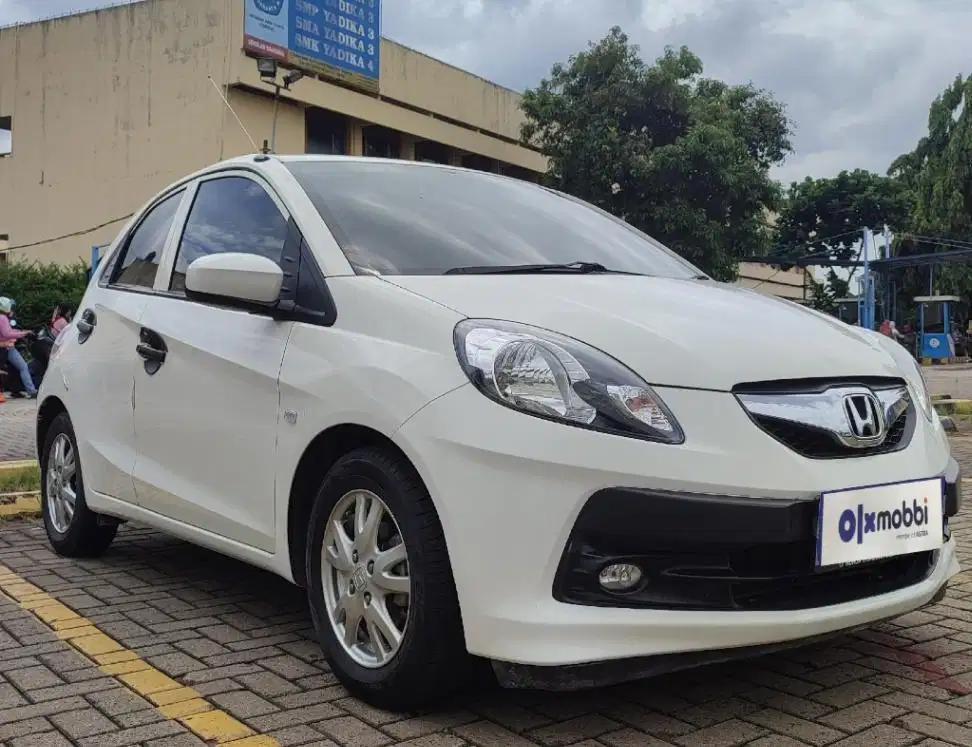 TDP 4,JT Honda Brio Satya 1.2 E Bensin-MT Putih 2015
