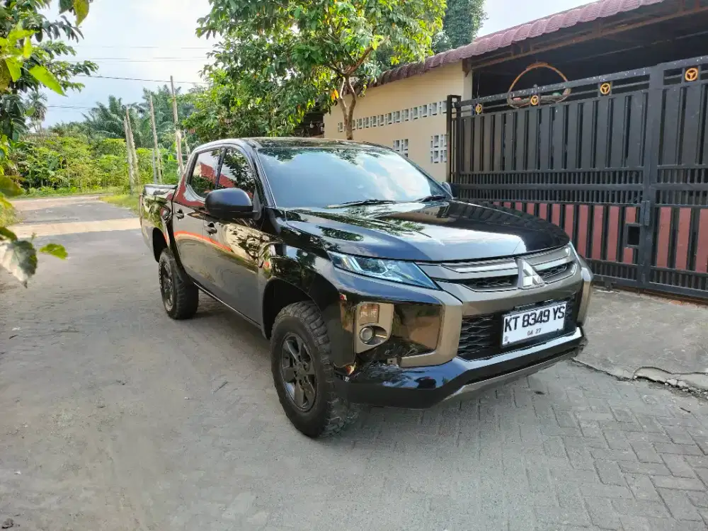 Triton Dobel cabin  HDX mulus