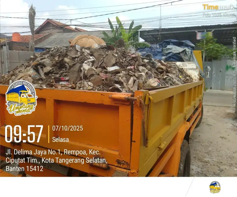 Jasa buang puing dan tanah
