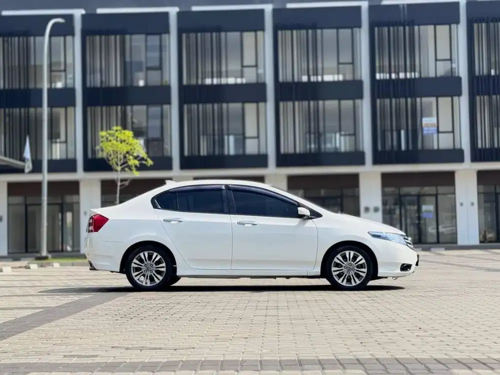 LOW KM Honda City RS Automatic 2012