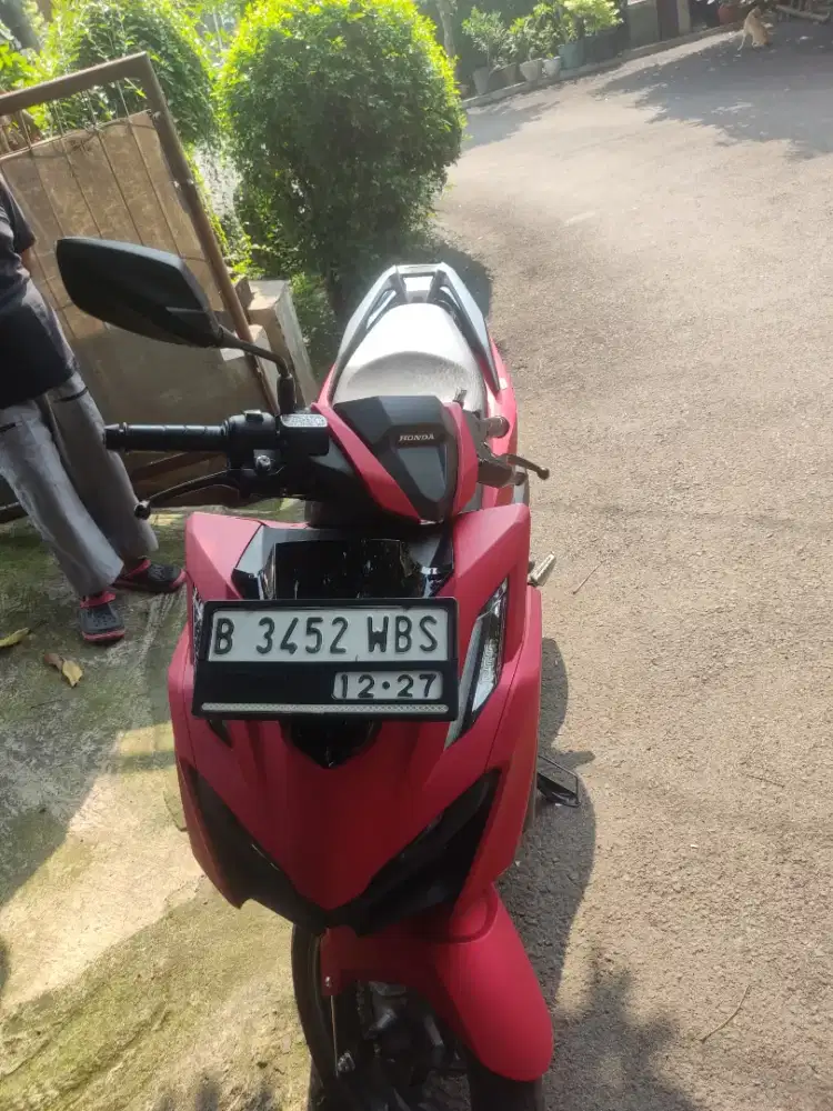 Jual motor vario 160cc tahun 2022 akhir