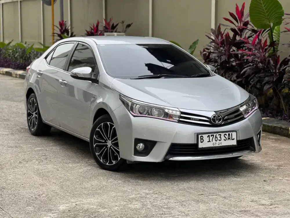 Toyota Corolla Altis 1.8 V AT 2015 Solcer Metalik SIAP PAKAI