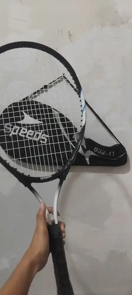 Dijual raket tenis speeds 032-11