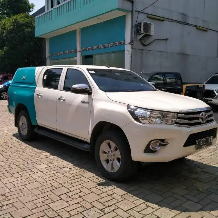 TOYOTA HILUX DC 2.4 4X4 MT 2020