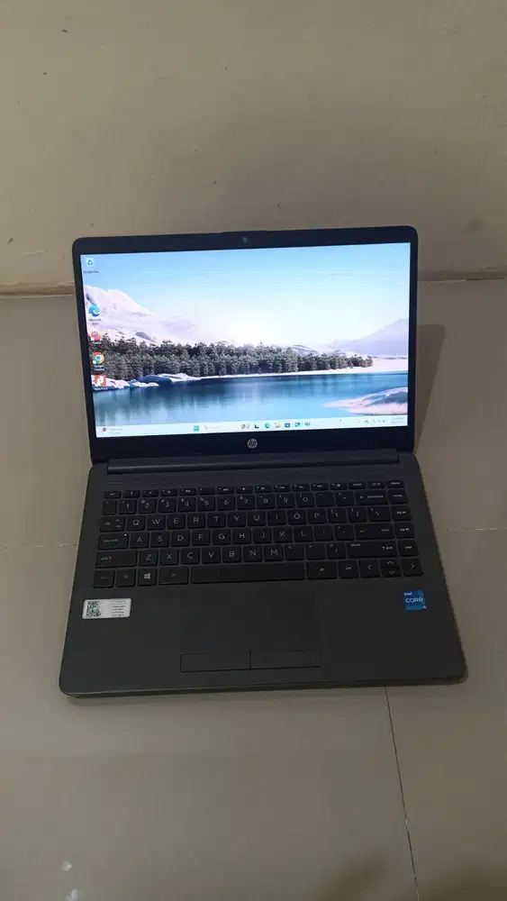 hp 240 G8 i5 gen 11