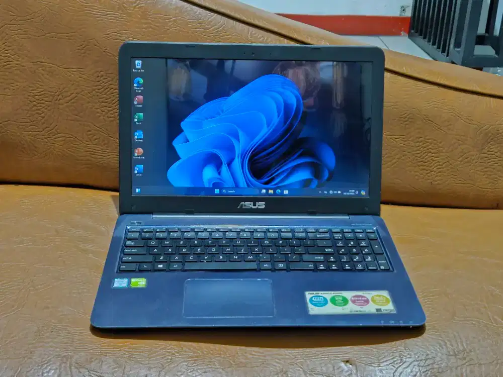 LAPTOP ASUS X556U CORE I7 GEN 6 RAM 8GB SSD 256GB DUAL VGA MURAH