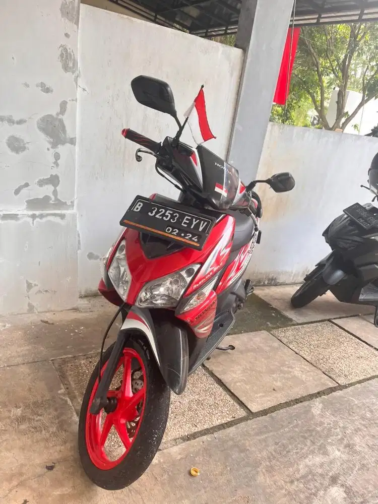 Vario Cw 2012 terawat mulus warna merah