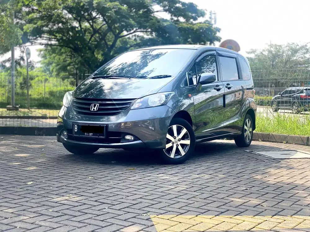Honda Freed S 2012 Low Km