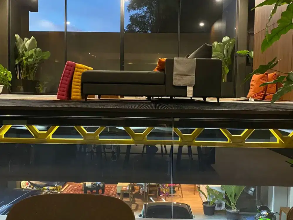 DIJUAL RUMAH MEWAH SIAP HUNI Berlokasi Di Kemang jakarta selatan