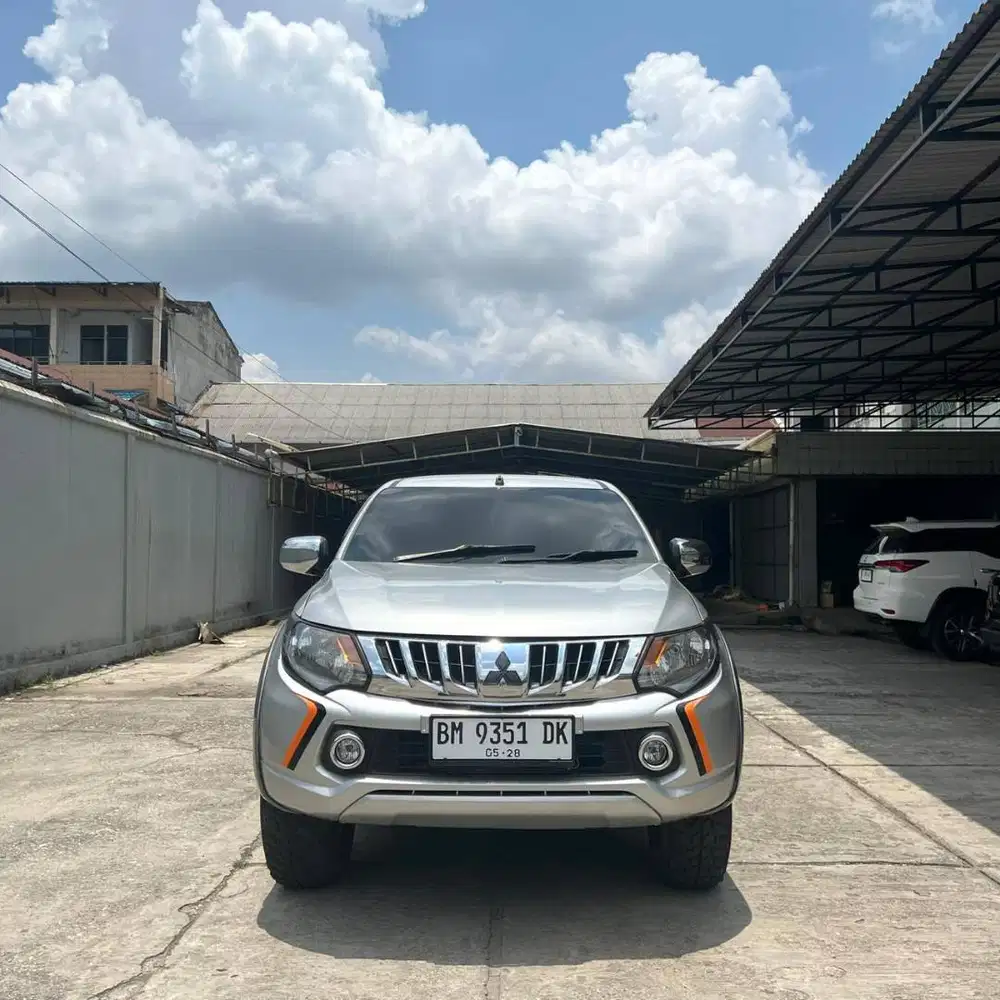 TRITON DC GLS 4X4 MANUAL 2018