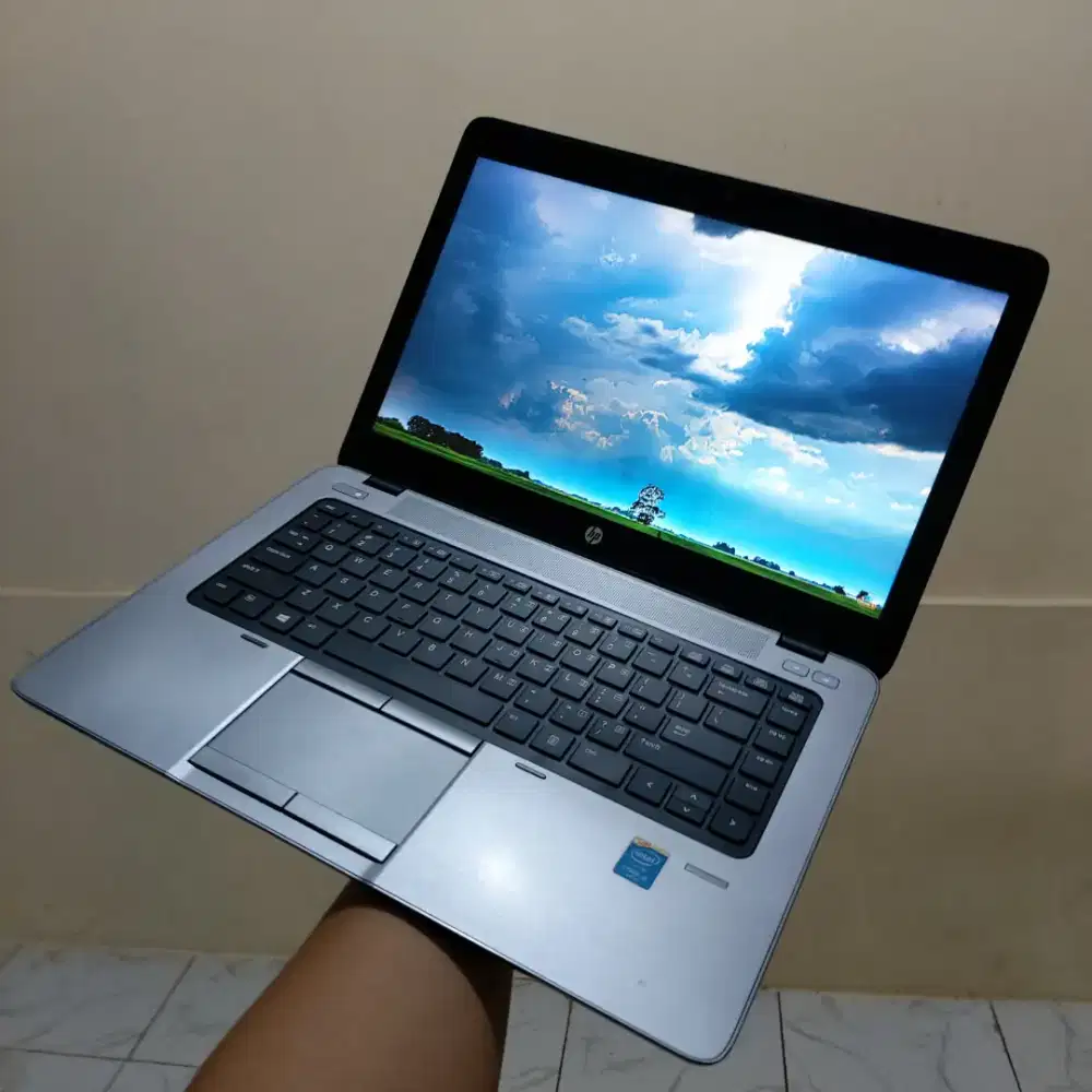 Hp Elitbook 820 G2
Intel Core i7-5500U Broadwell Gen 5