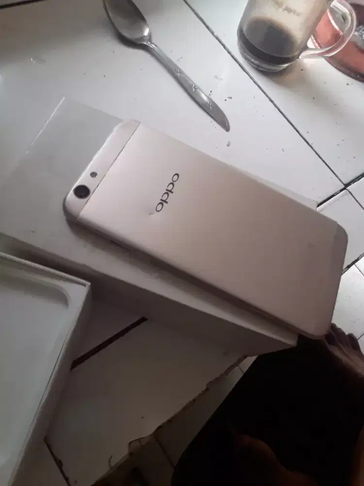 Hp oppo mati di cas cuman getar