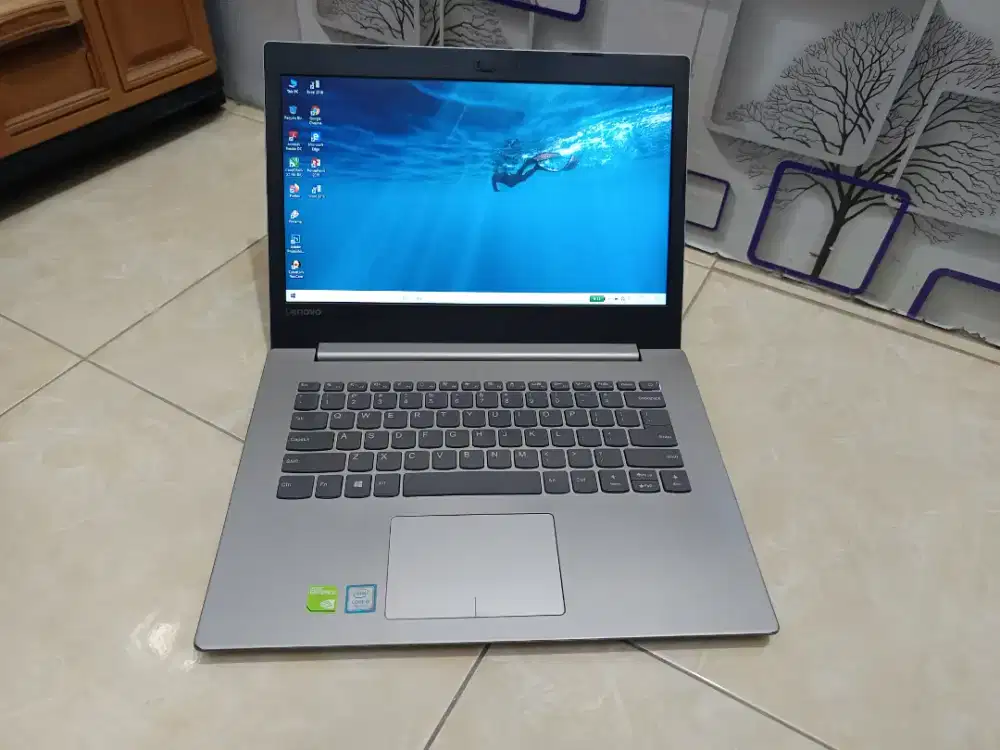 Lenovo ideapad 320 core i5-7200U ram 8gb,ssd 250GB,nvidia 920MX