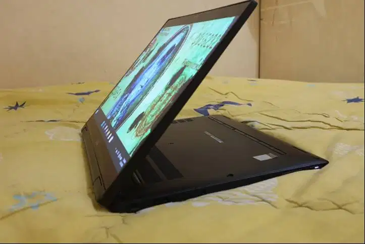 Laptop Touch Core i7 SSD 1TB RAM 16GB Keyboard Lampu Normal NoMinus