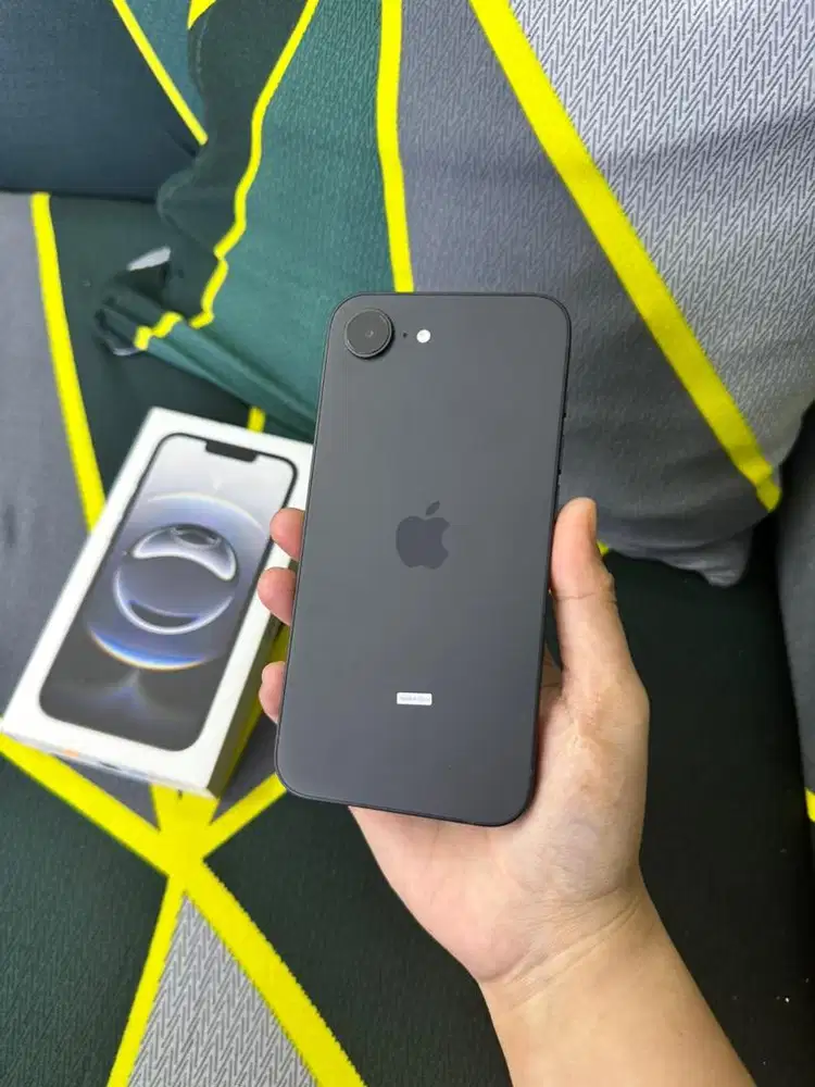 iPhone 16e 256Gb Black Second iBox Fullset