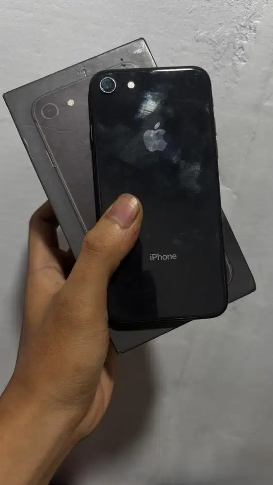 iPhone 8 64GB All Operator
