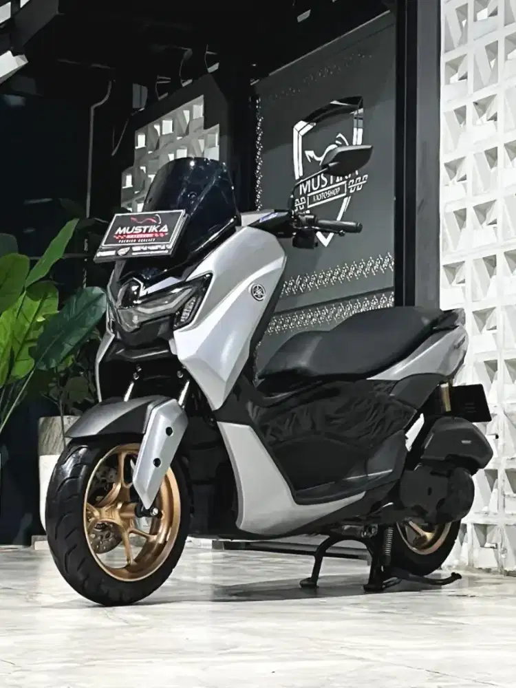 Odo 1900 perak‼️N Max Turbo 2025. Plat W Darjo. DANNY Mustika Motoshop