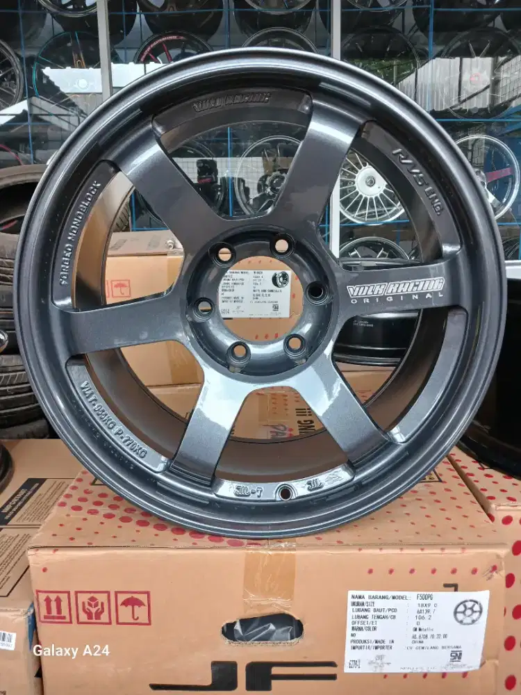 Velg te37 ring 18x9 6x139,7 ET 0 fortuner pajero ranger dll