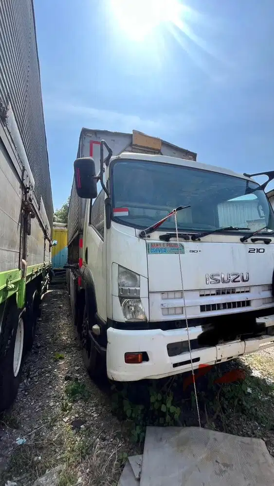 Dijual truck giga