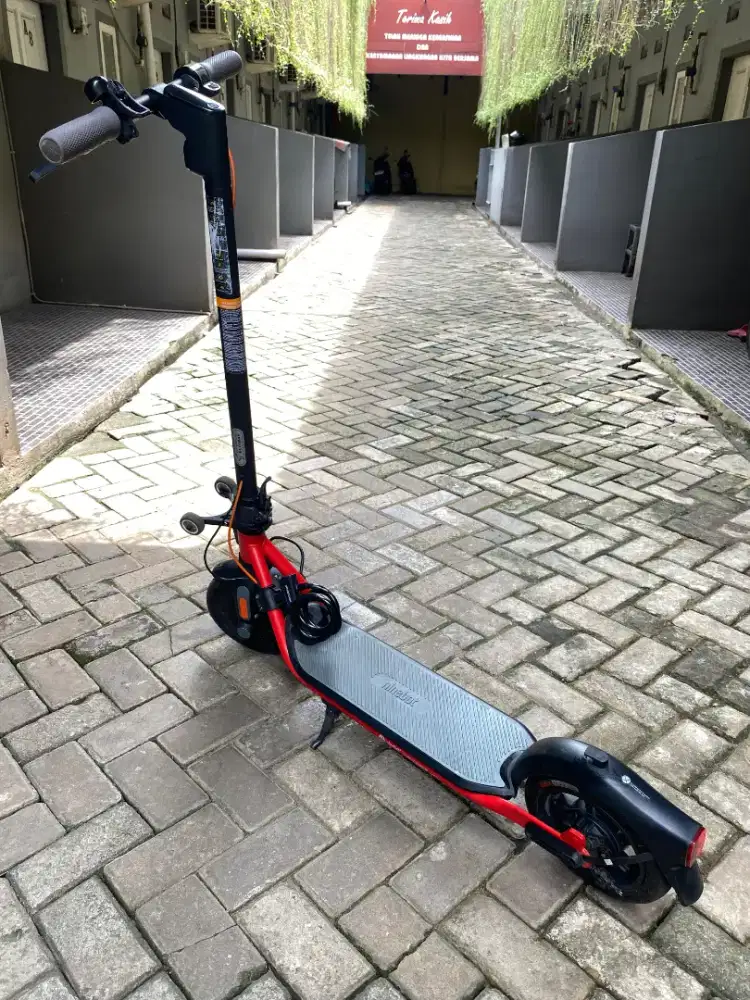 SKUTER SEGWAY NINEBOT D28