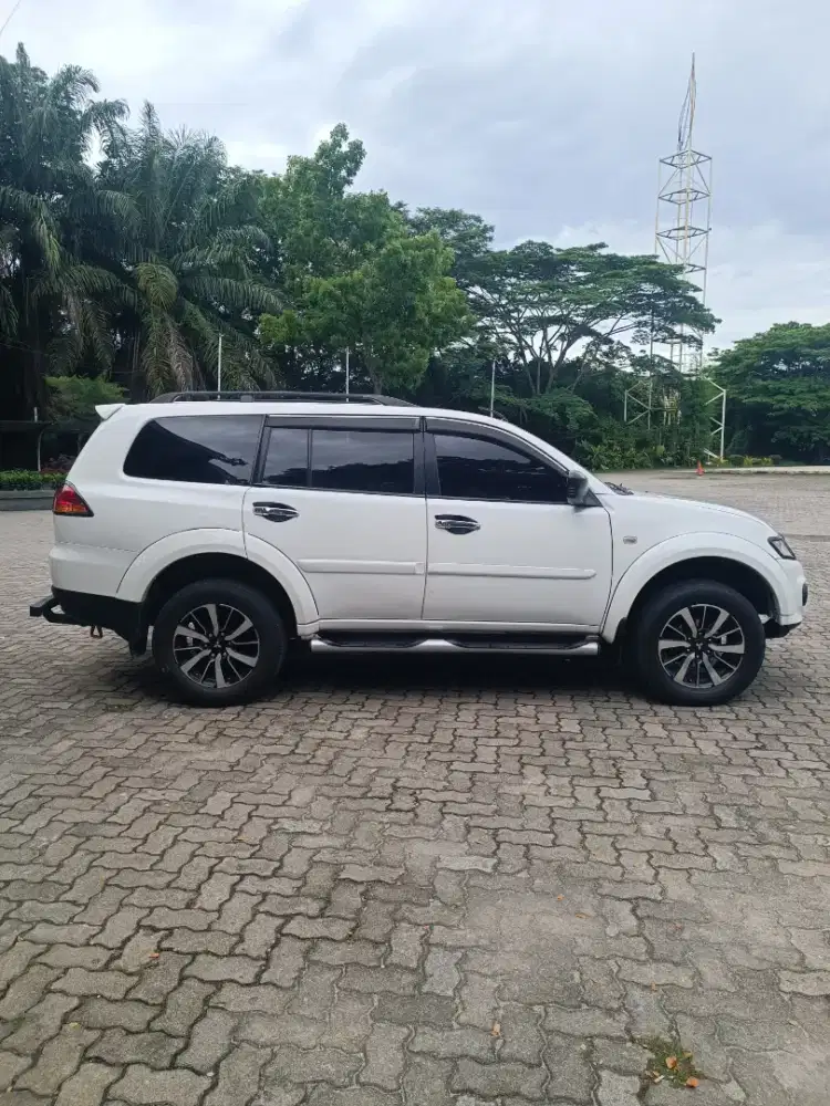 Dijual pajero manual 4x4