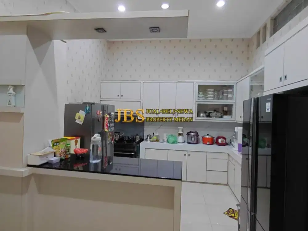 Dijual Villa di Komplek Cemara Asri Jalan Orchid - Medan