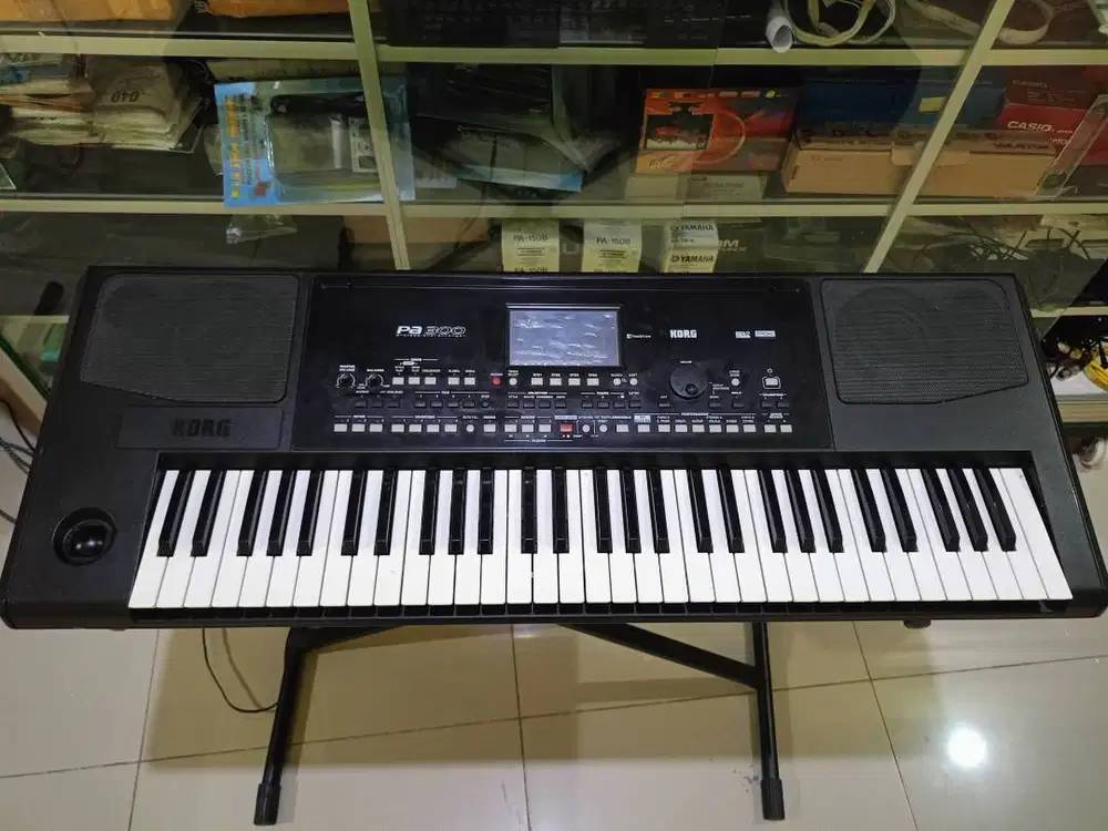 Dijual Keyboard KORG PA300 Normal No Minus Siap Tempur