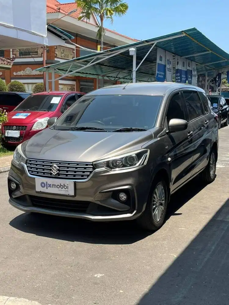 DP Rendah - Suzuki Ertiga 1.5 GL Bensin MT 2019 Abu Abu
