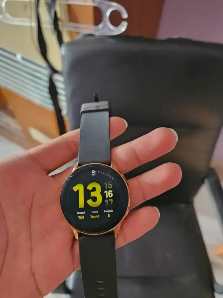 Samsung galaxy watch active2 40mm gold