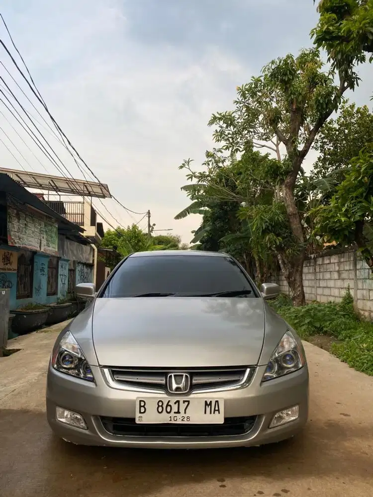 Honda accord CM5 2003