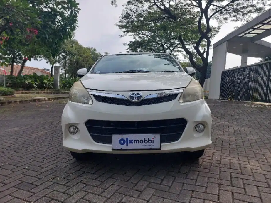 DP MURAH Toyota Avanza 1.5 Veloz Bensin-MT 2014 CPRPB