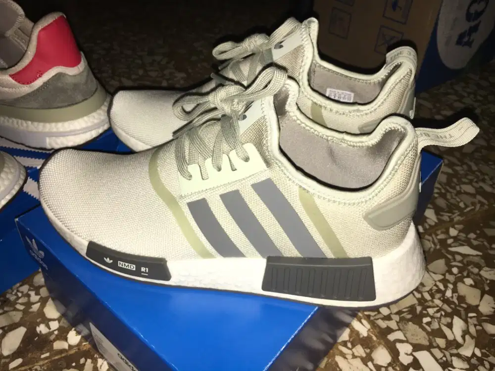 Adidas NMD size 42-original-Dus lengkap